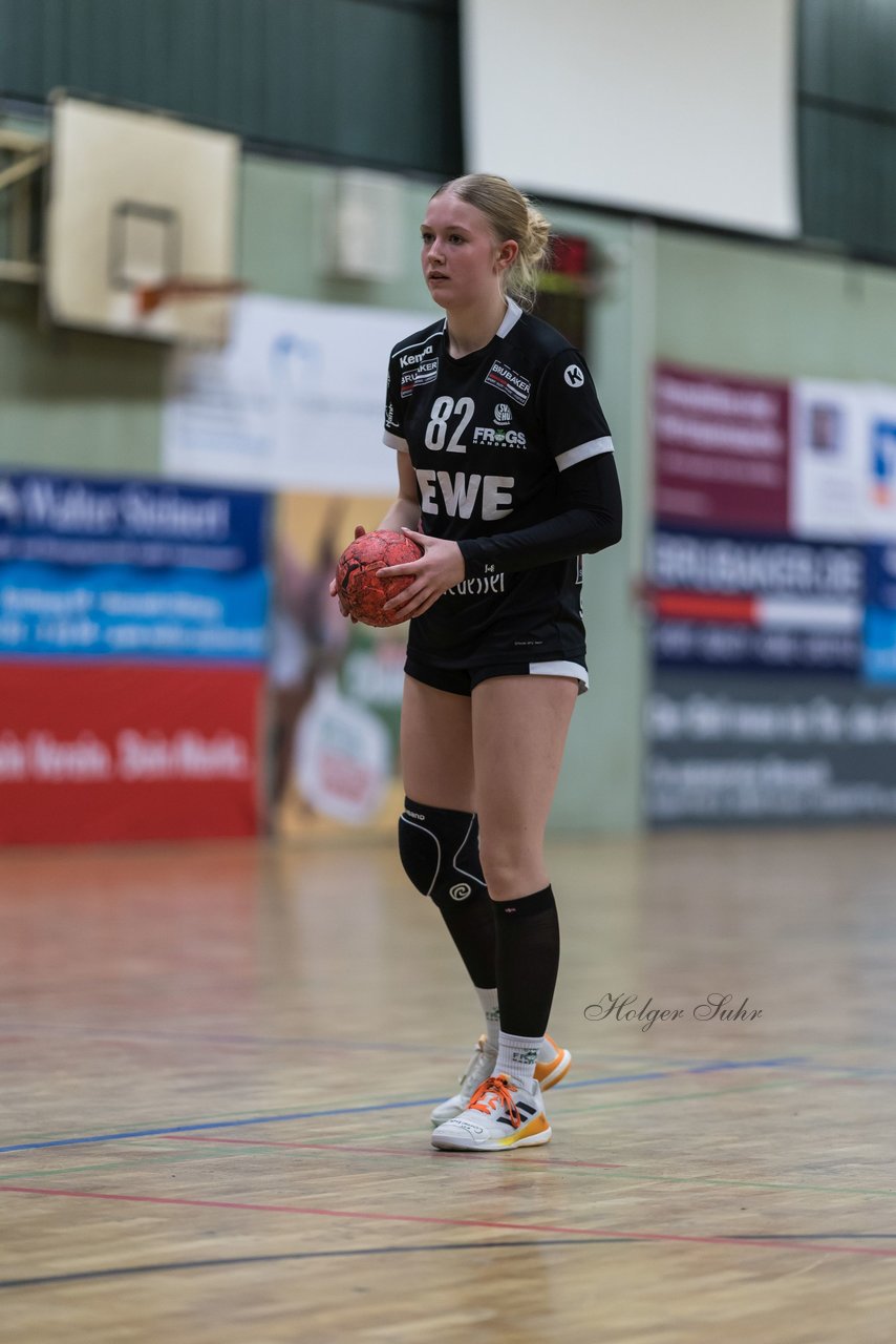 Bild 174 - wBJ SV Henstedt Ulzburg - TuRa Meldorf : Ergebnis: 22:38